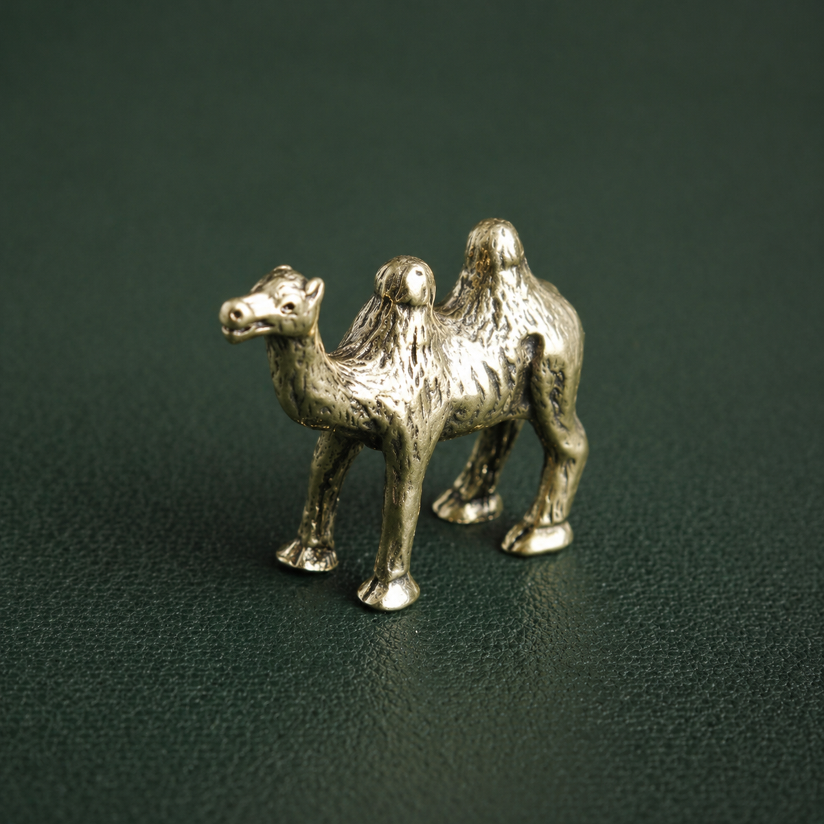 Antique Brass Camel Figurine Desktop Ornament: A1