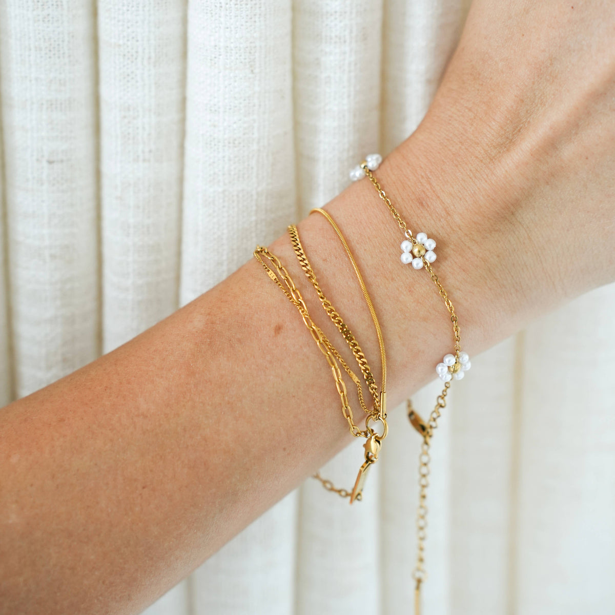 Pearl Flower Bracelet