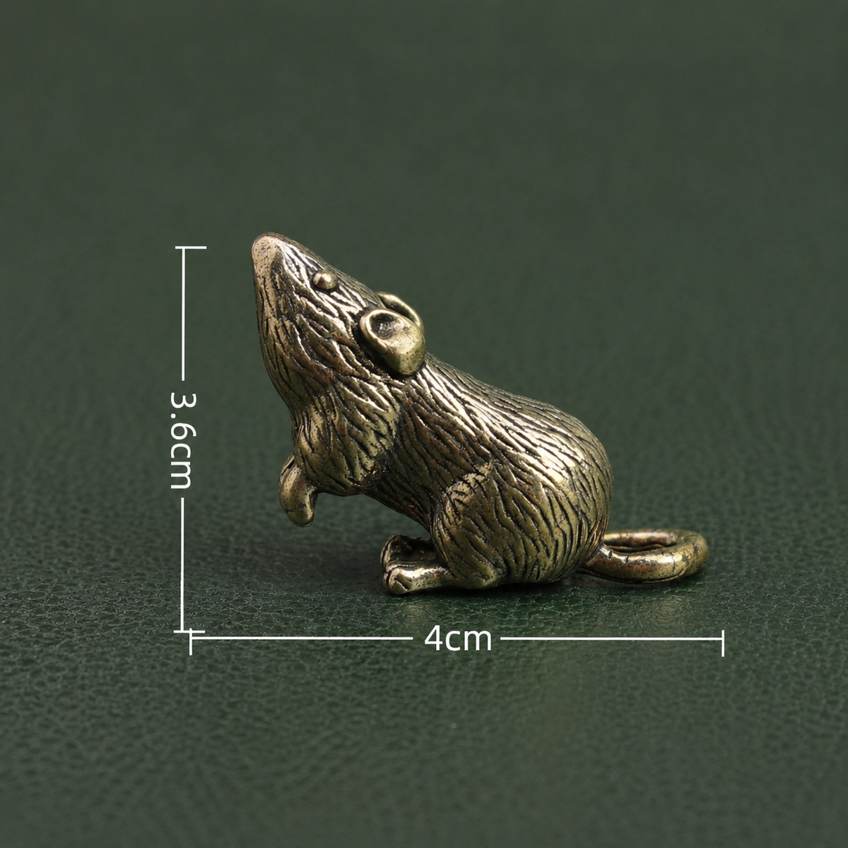 Solid Brass Sky-Gazing Mouse Figurine Ornament: A1