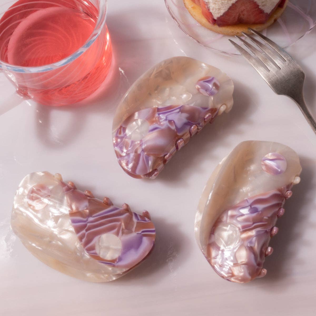 Yin-Yang Claw: Pink &amp; Purple (Large) - Venus Shell