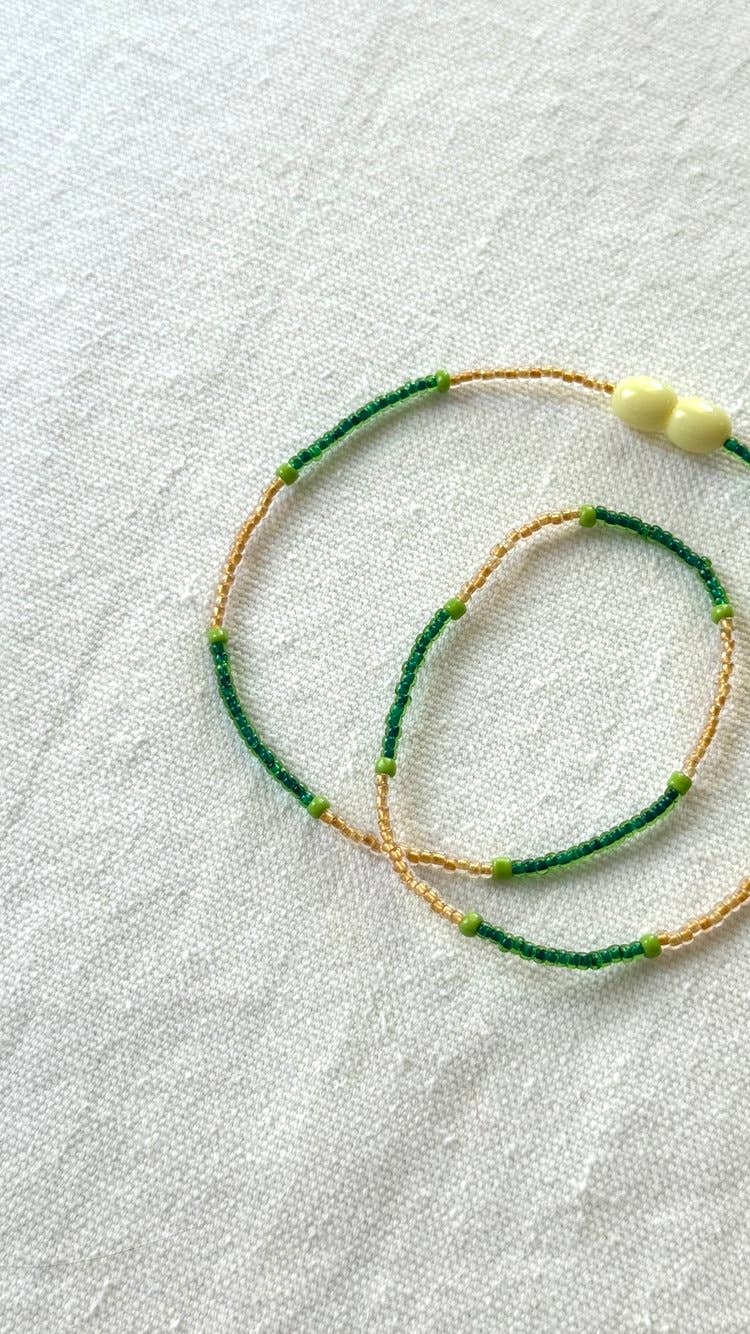 Beaded Necklace Green/Gold: Length - 16&quot;
