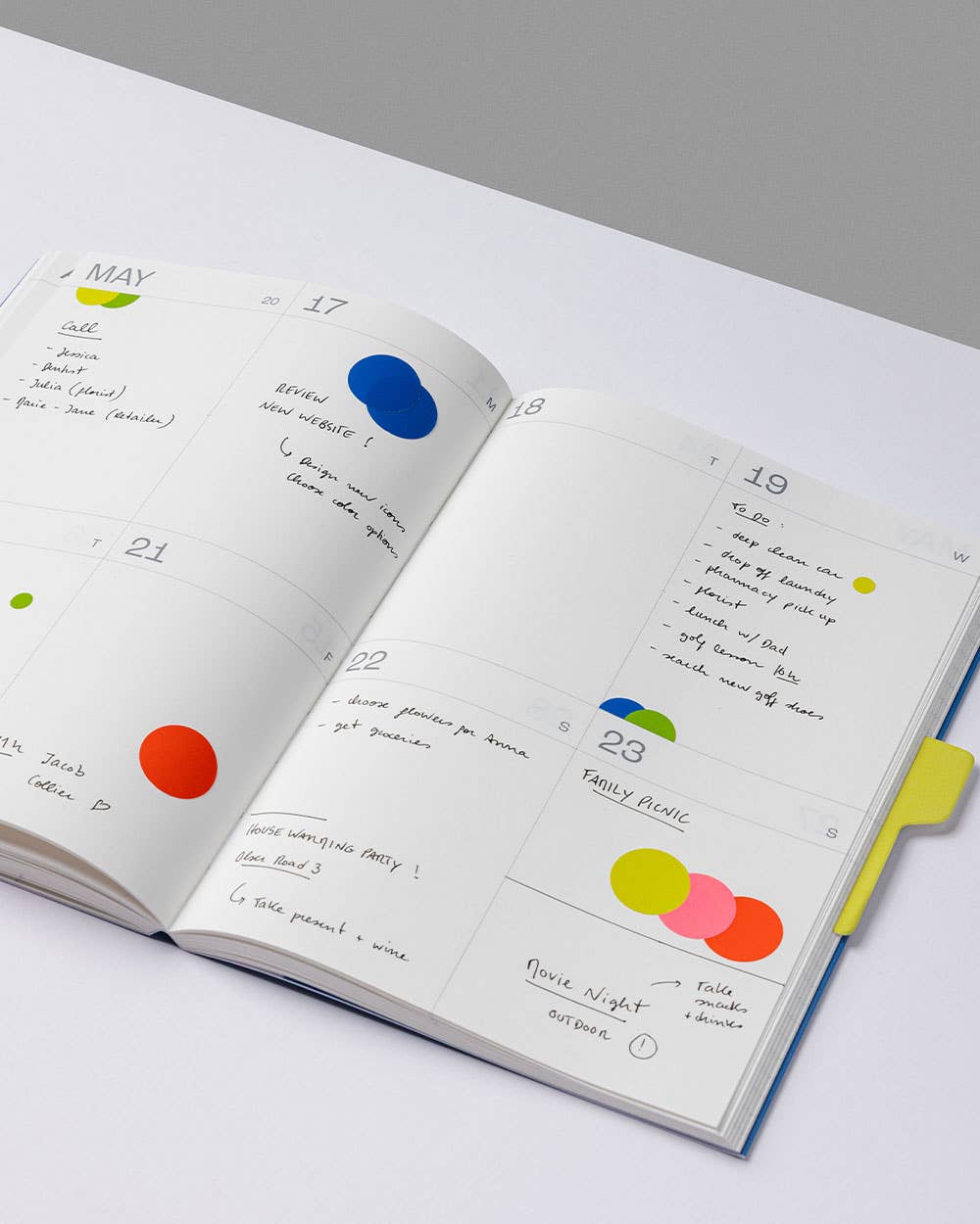 2027 Planner: Olive Green / Frames