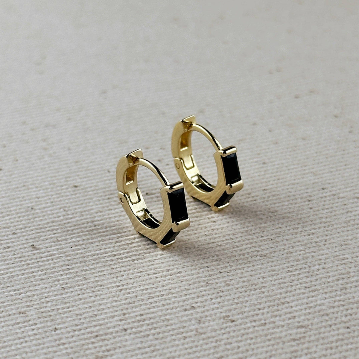 18k Gold Filled CZ huggie Hoop earring pair
: Black