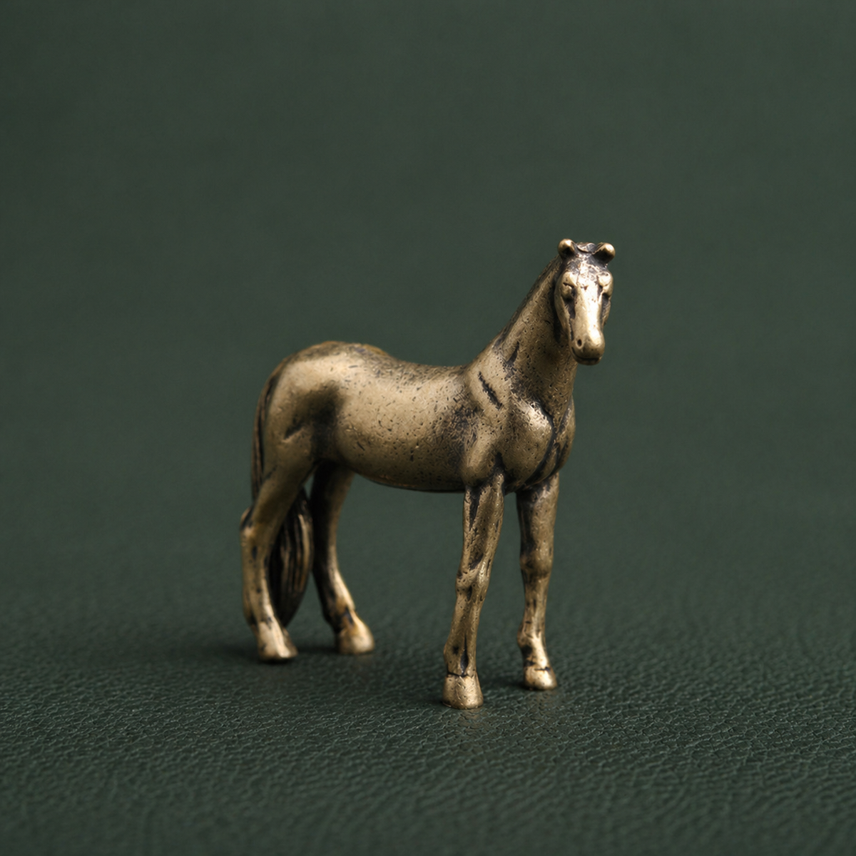 Antique Brass Galloping Horse Figurine Desktop Ornament: A1