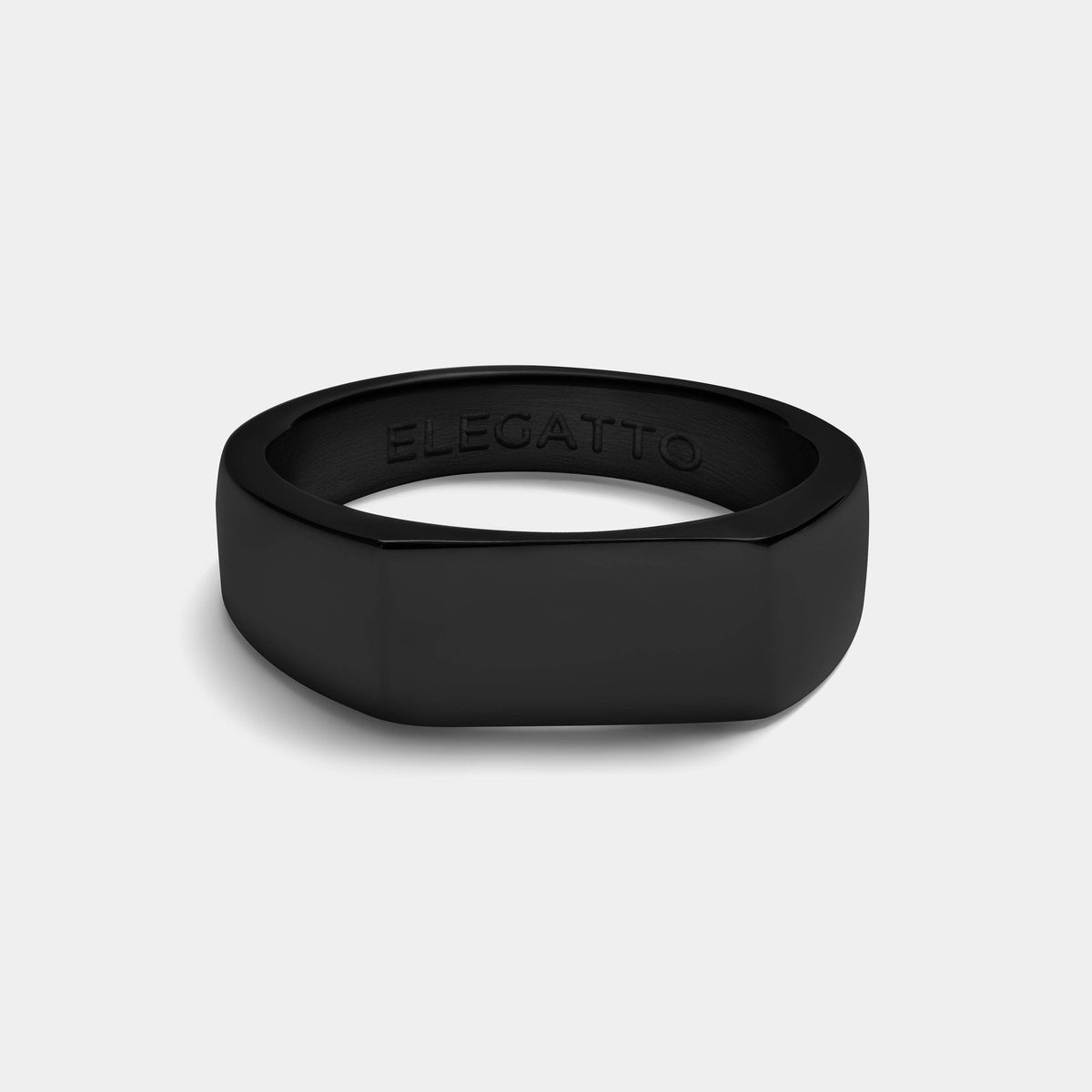 Signet Ring: Gold / 12