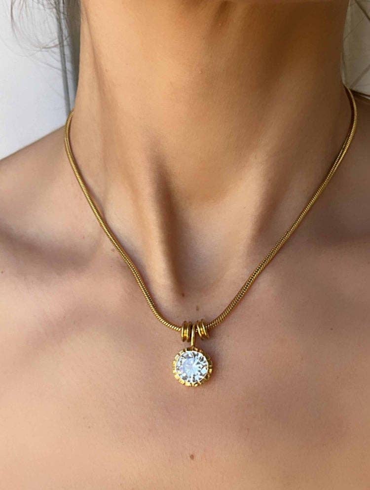 DREE Vintage Heirloom Pendant Necklace: 18&quot;