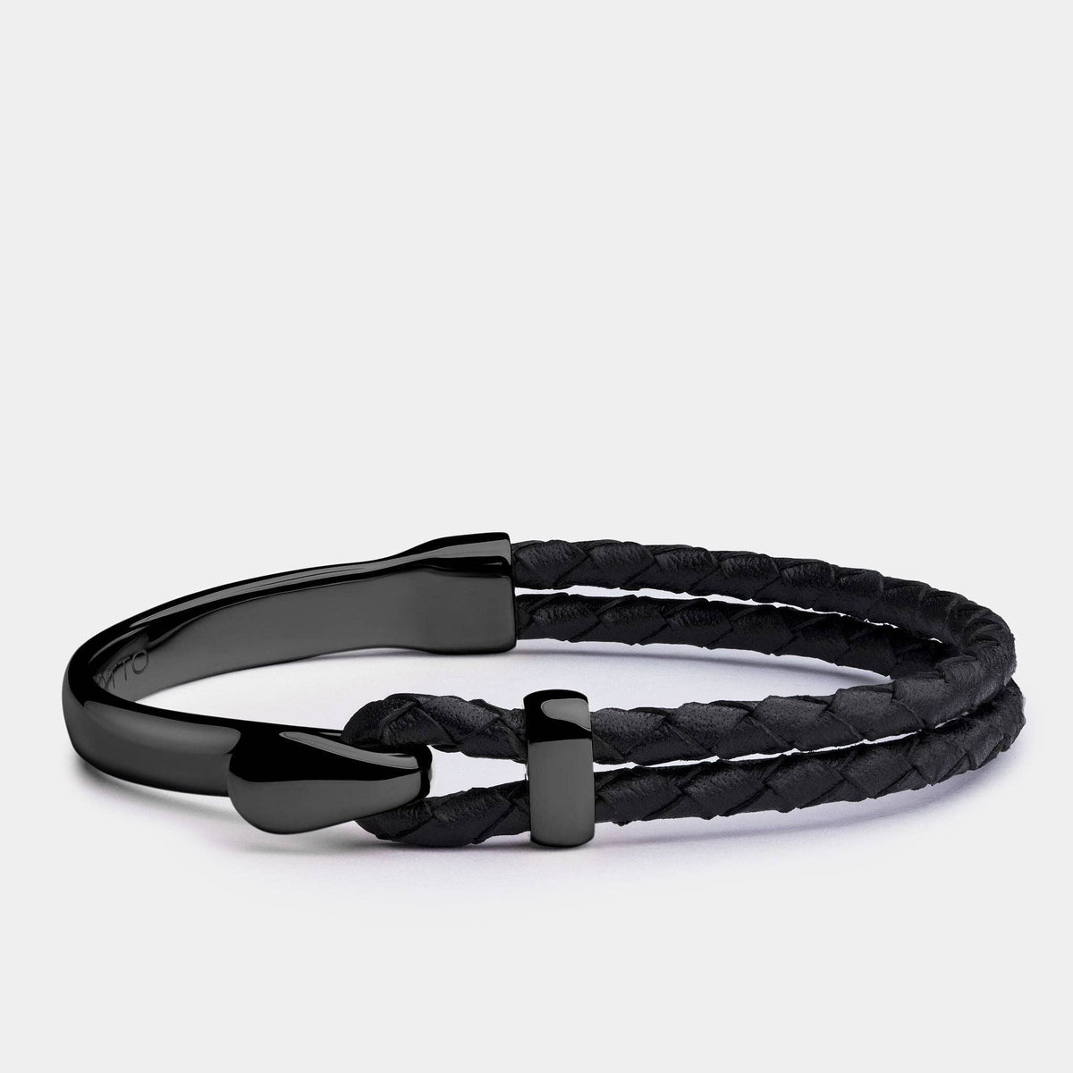 Signature Black: men’s sizing