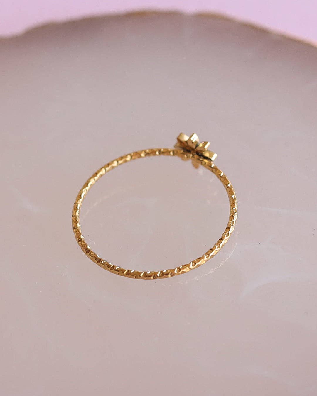 April - Enamel Daisy Ring