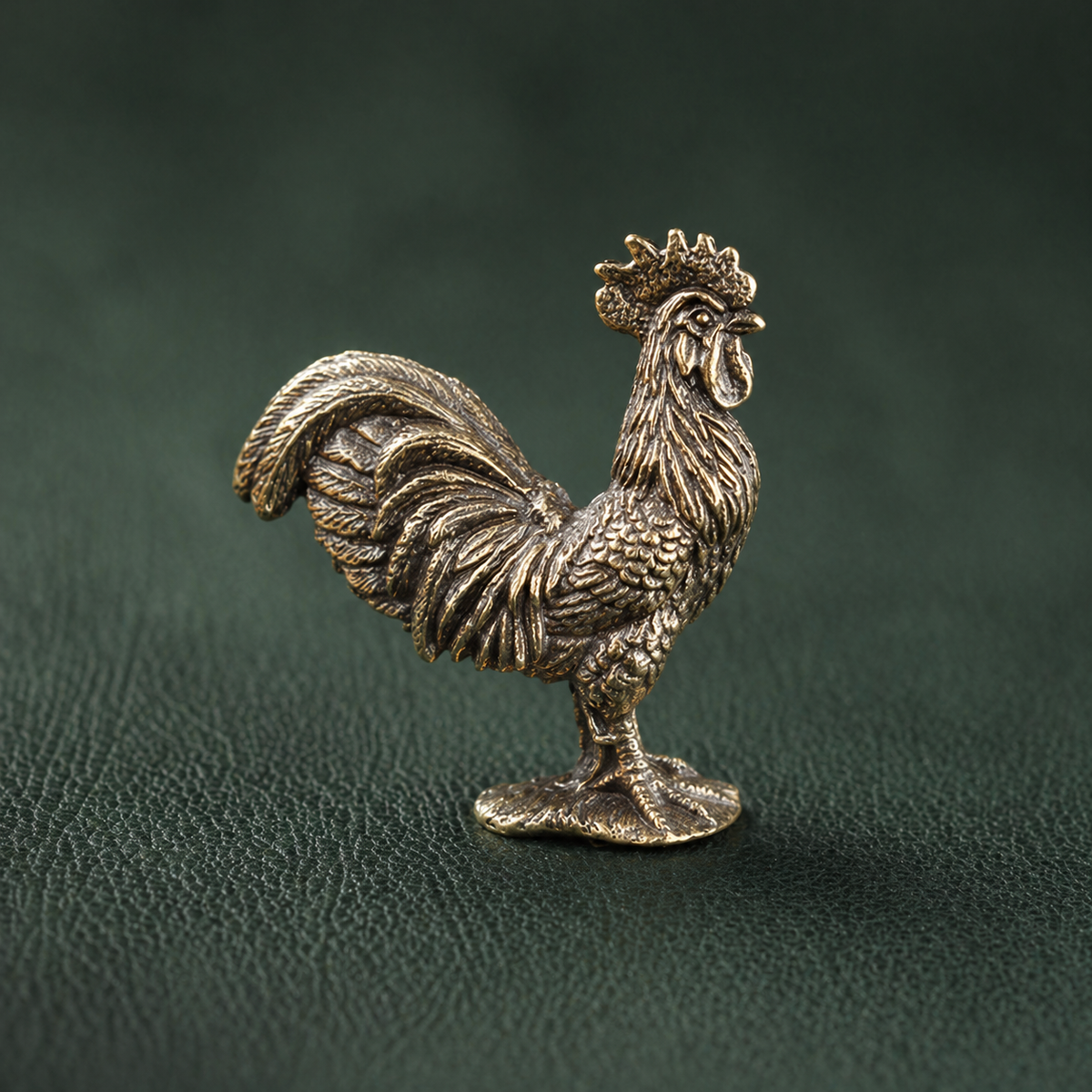 Antique Brass Rooster Figurine Desktop Sculpture: A1