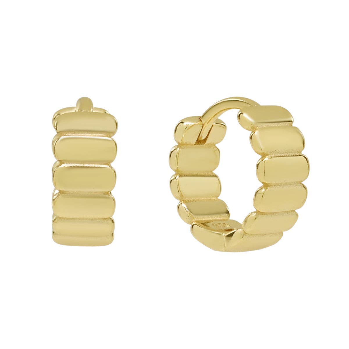 Ribbed Thick Huggie Earring