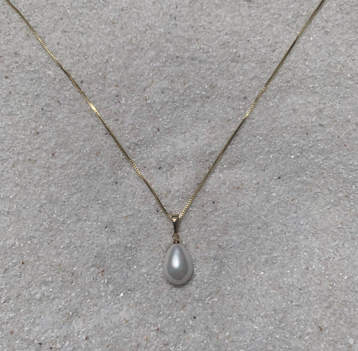 Drops Of Jupiter Pearl Necklace. 14k gold box chain necklace