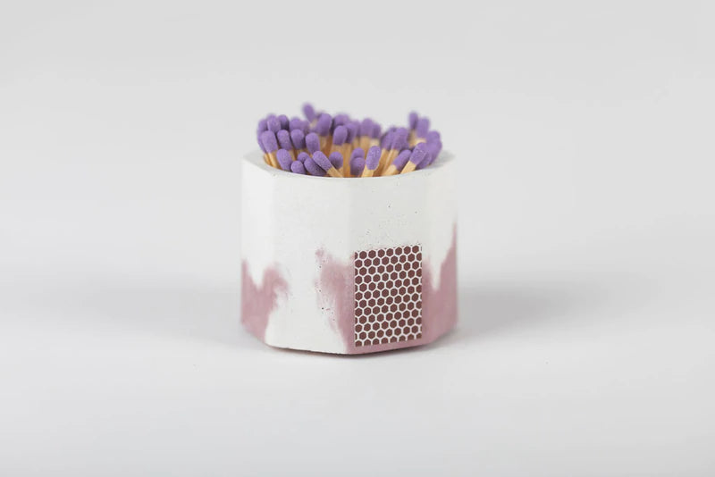 Tenn Prairie: Match holder with striker