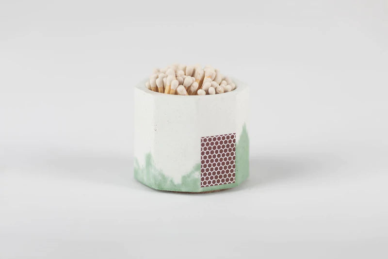Tenn Prairie: Match holder with striker