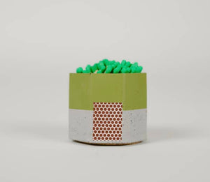 Tenn Prairie: Match holder with striker